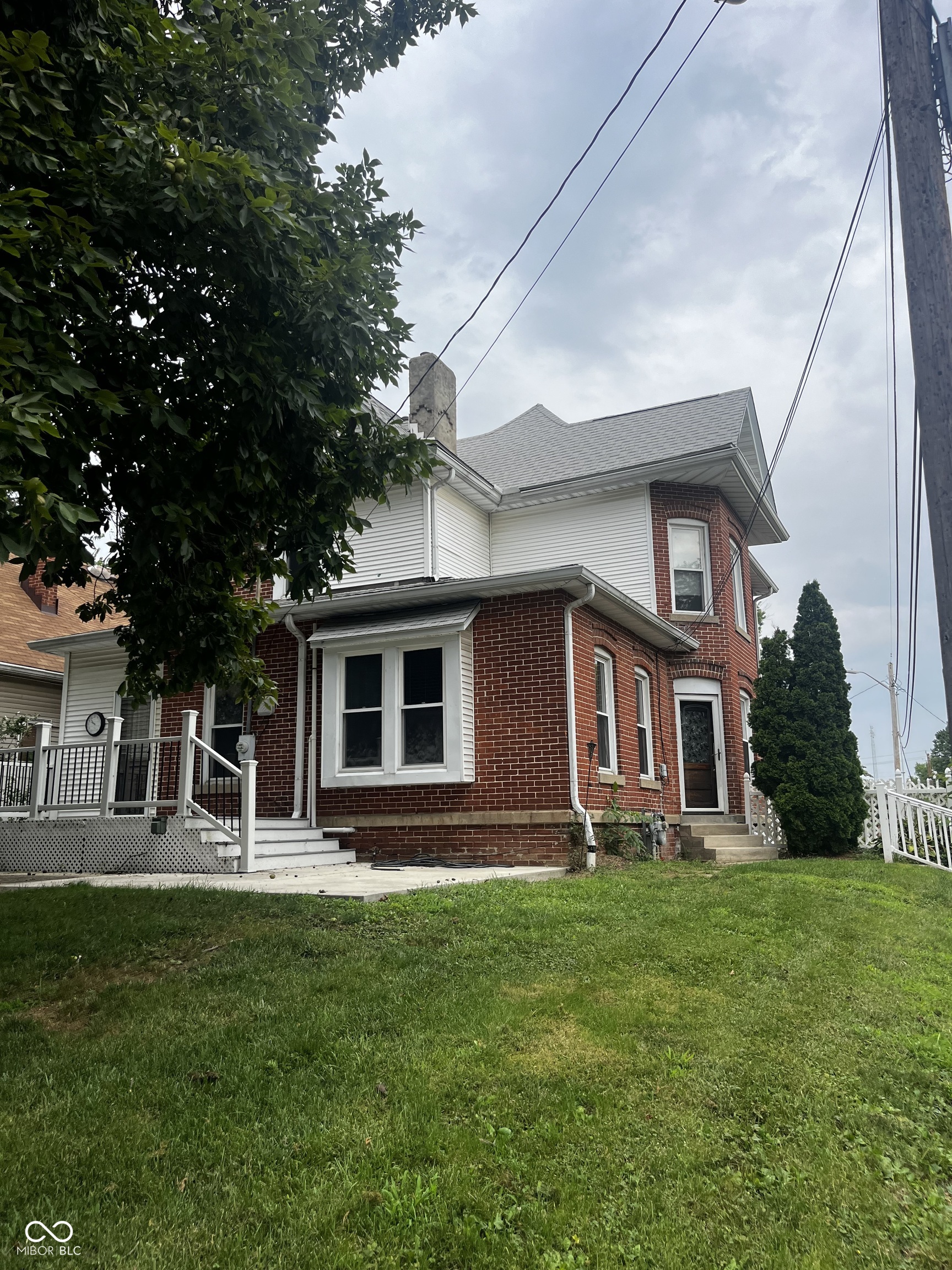 71 W High Street