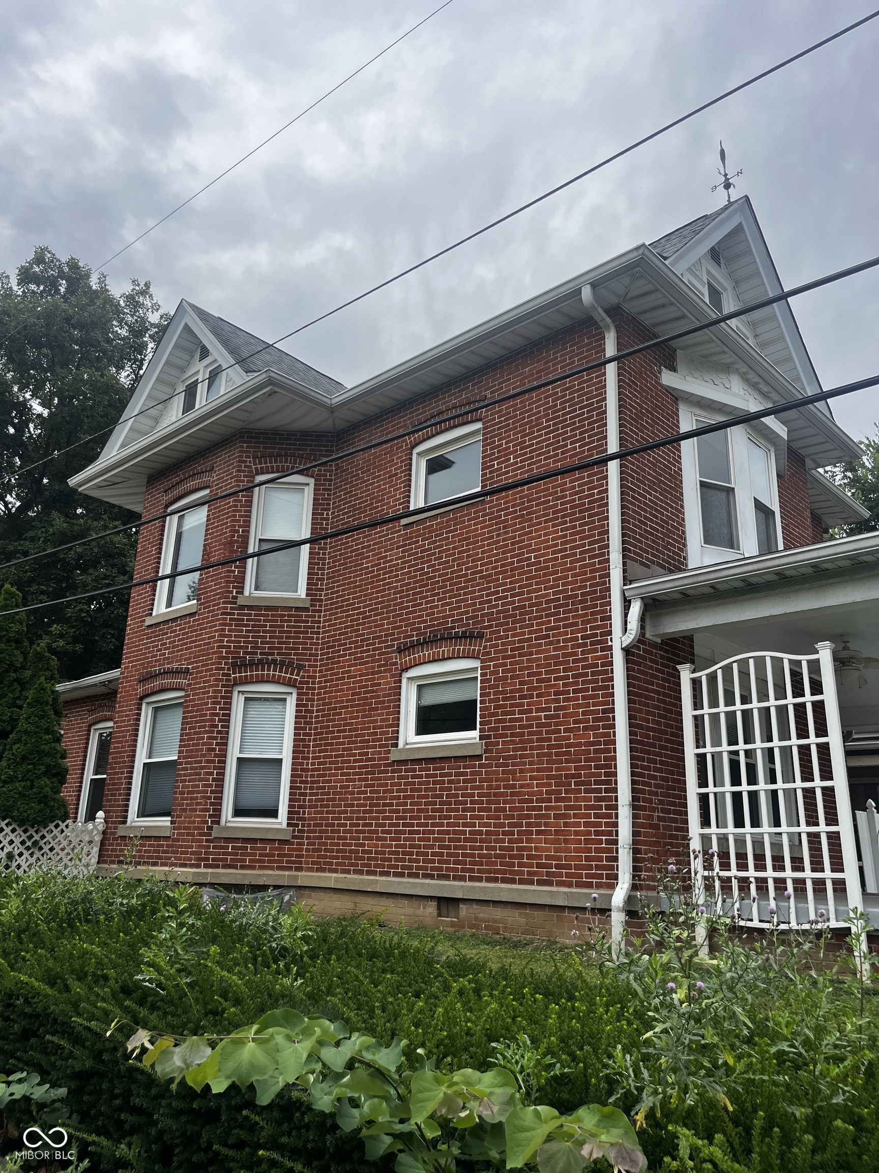 71 W High Street