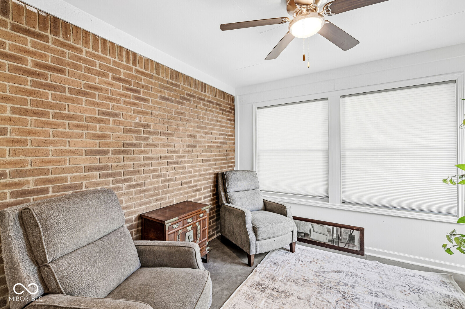 7538 E Farm View Circle Drive