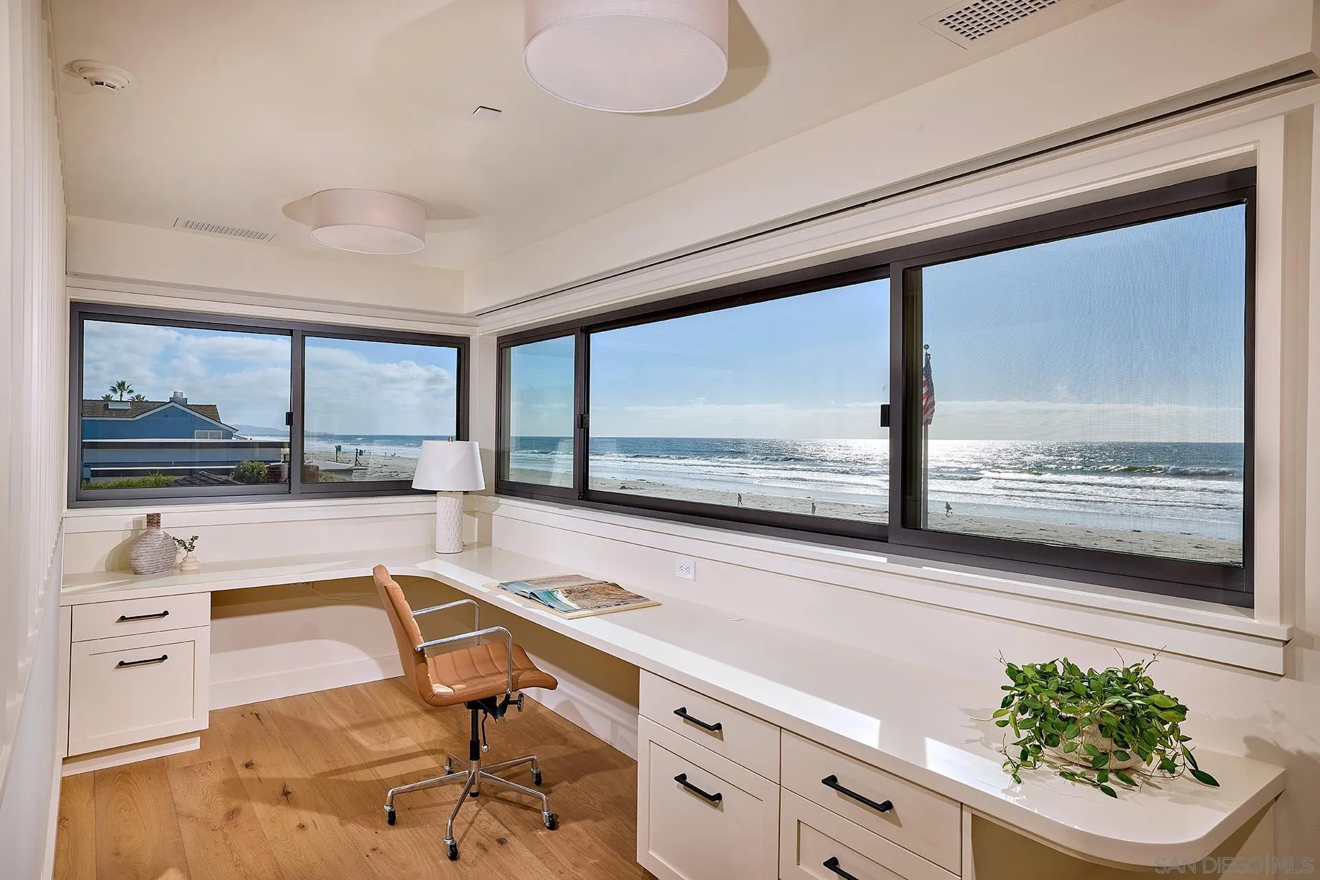 2920 Camino Del Mar