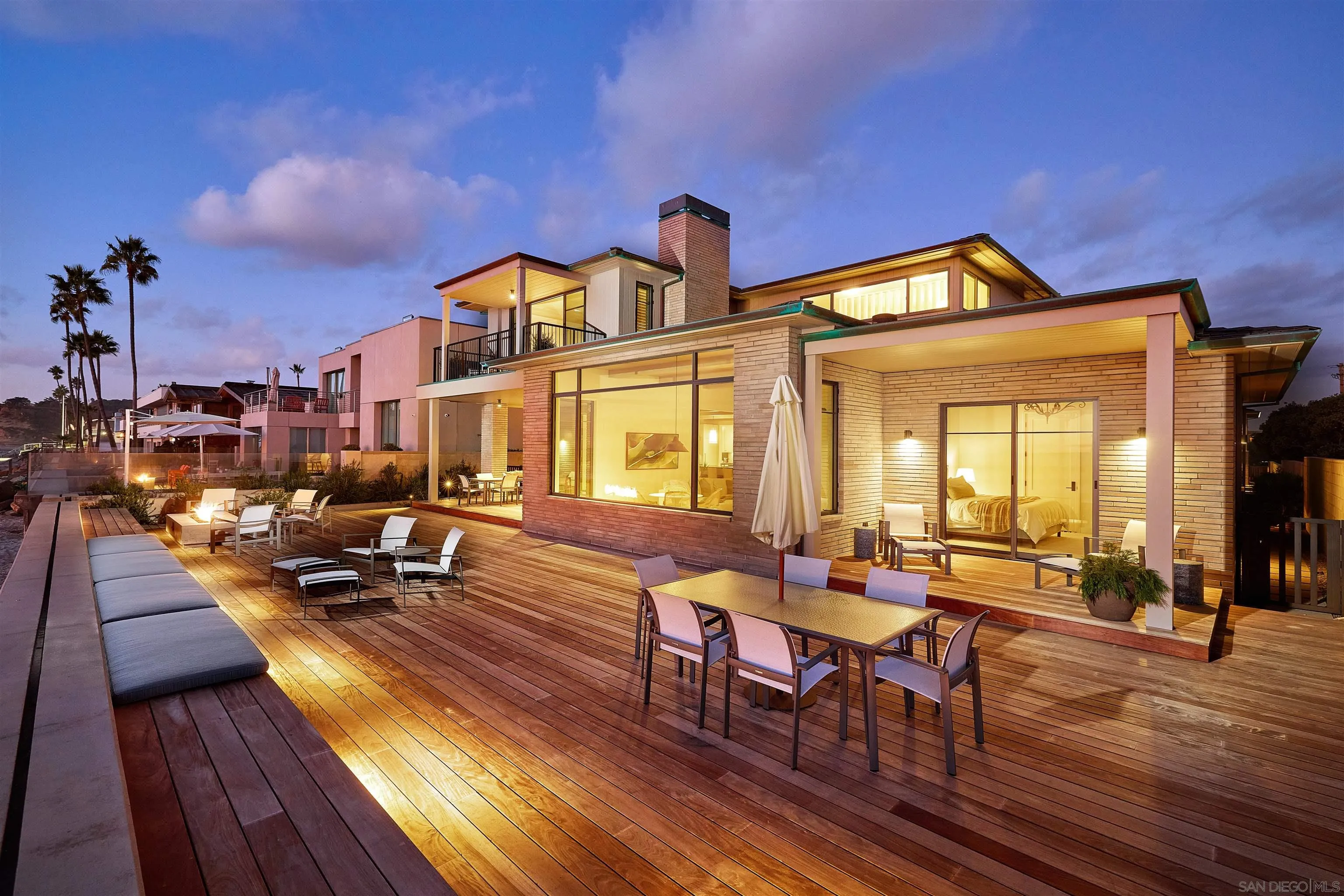 2920 Camino Del Mar