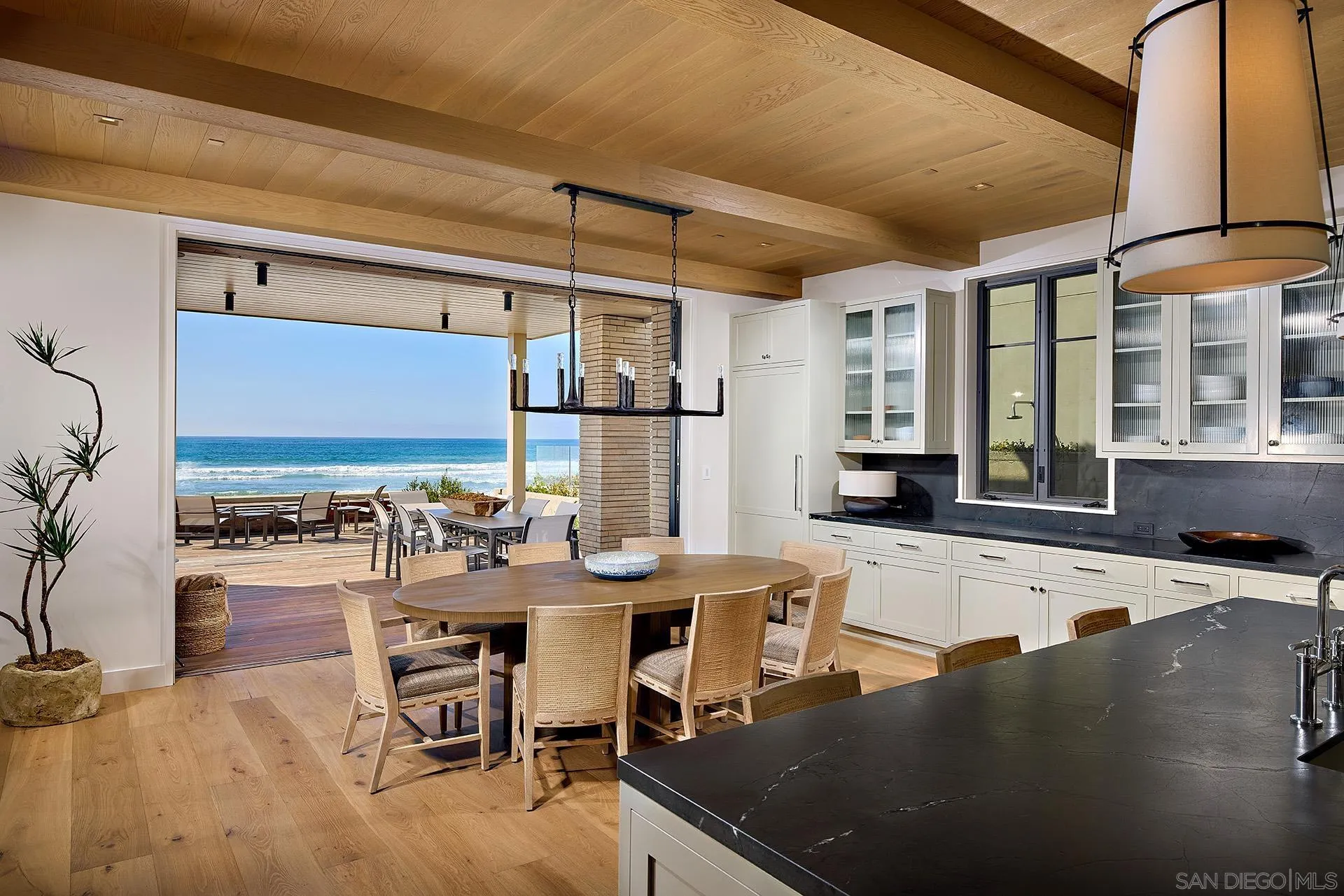 2920 Camino Del Mar