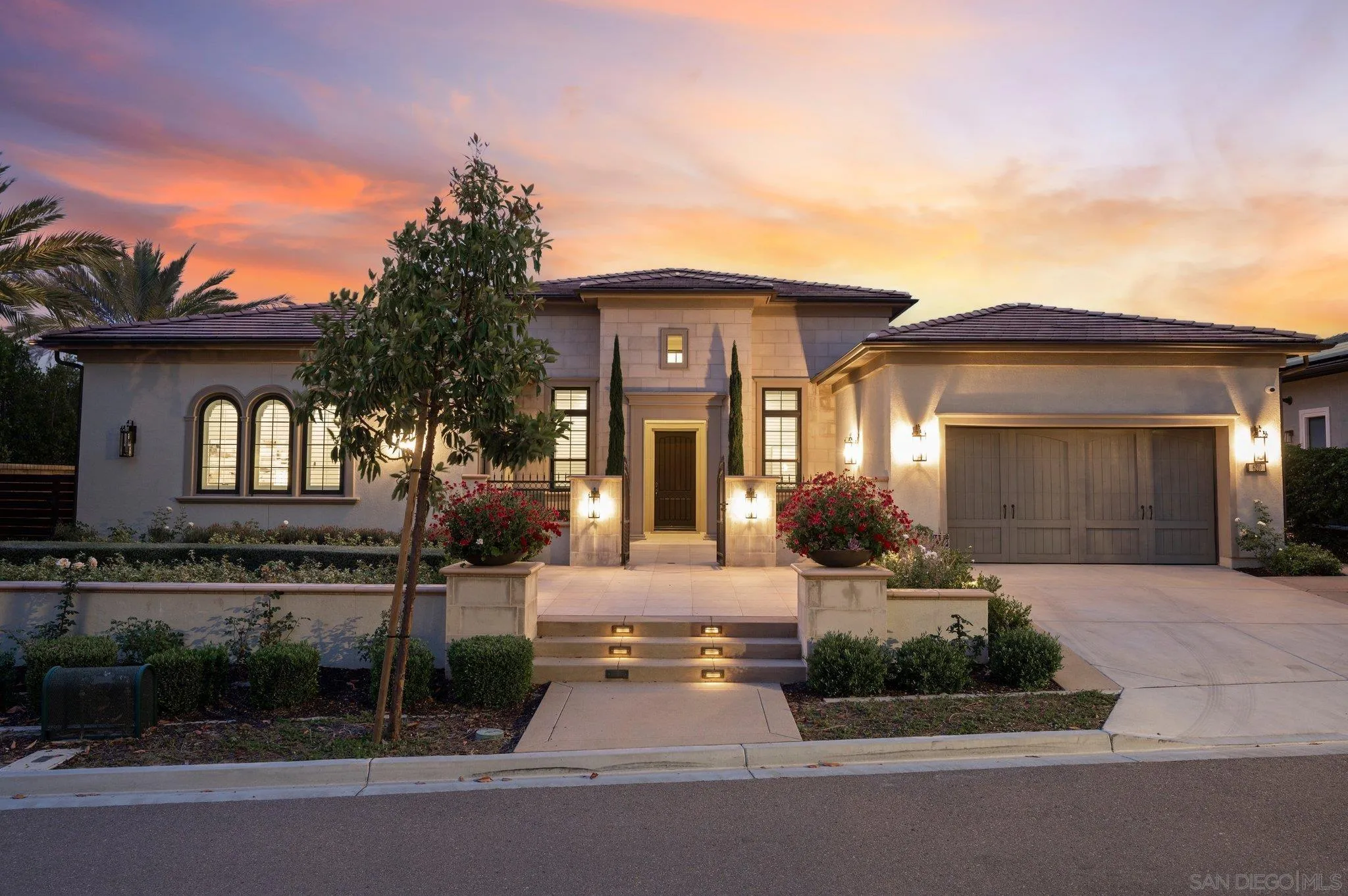 6210 Summit Crest Cir
