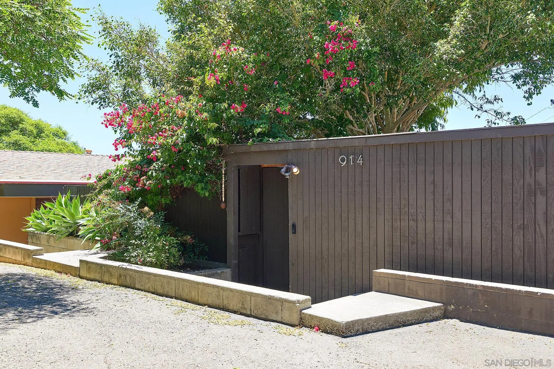914 Highland Avenue
