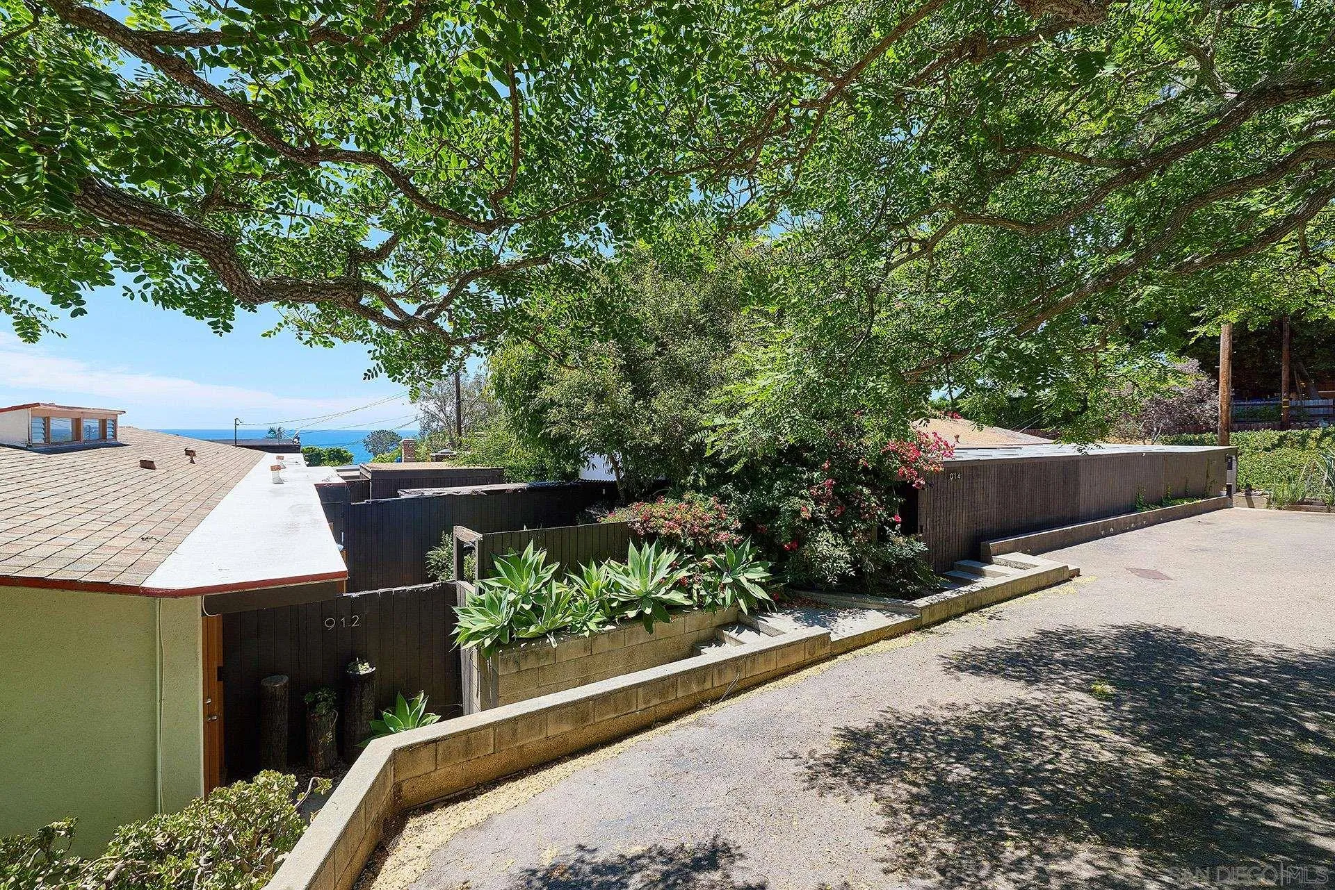914 Highland Avenue