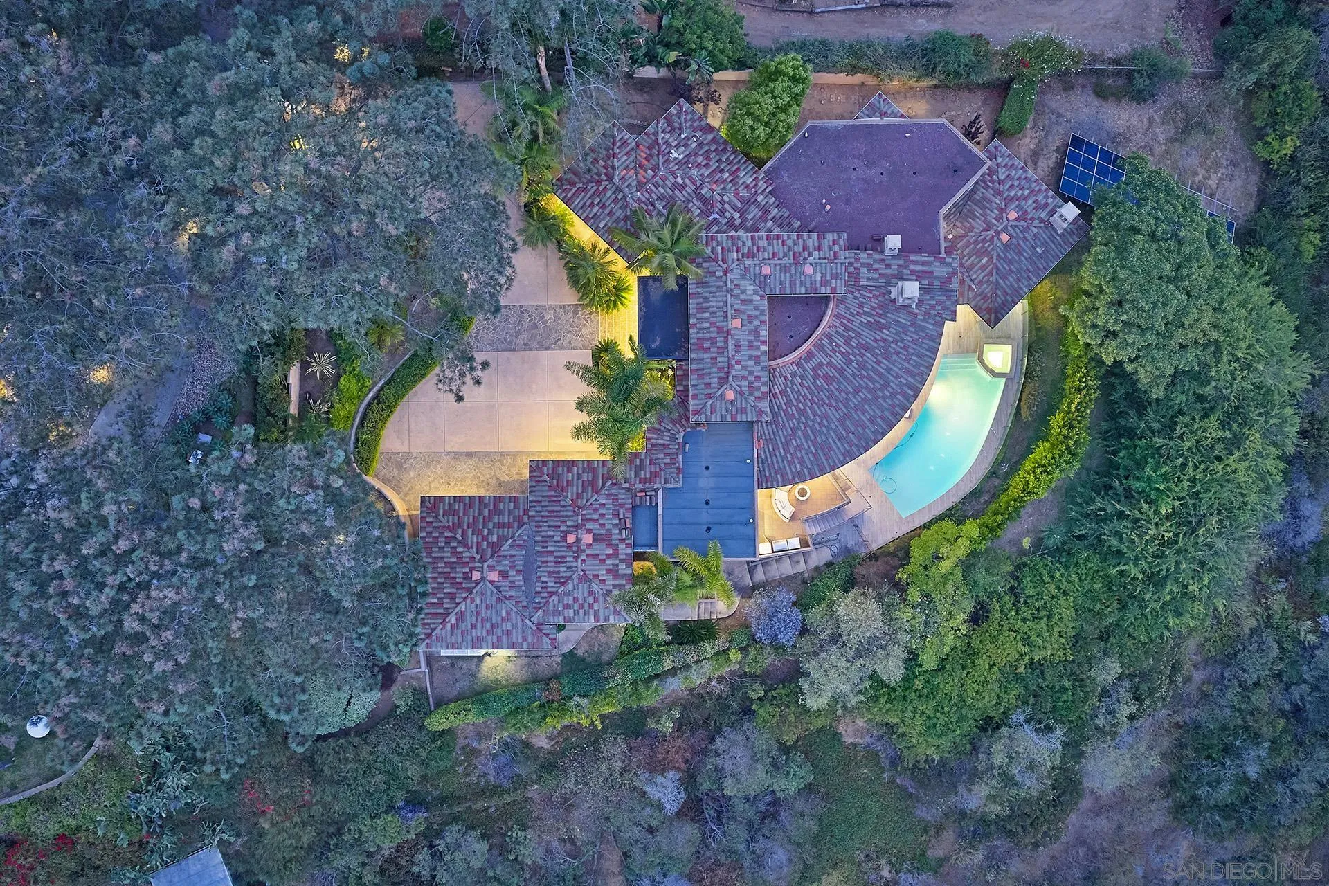 1749 Noma Lane