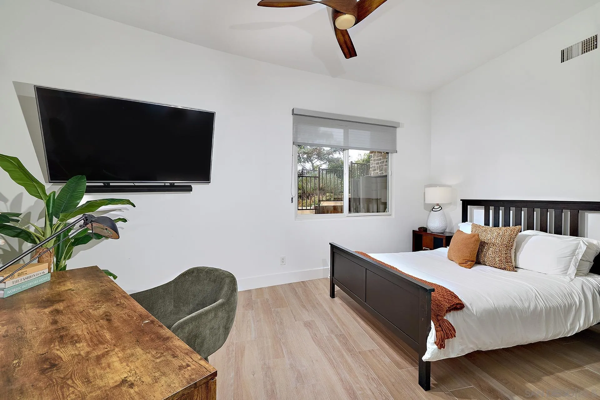 1749 Noma Lane