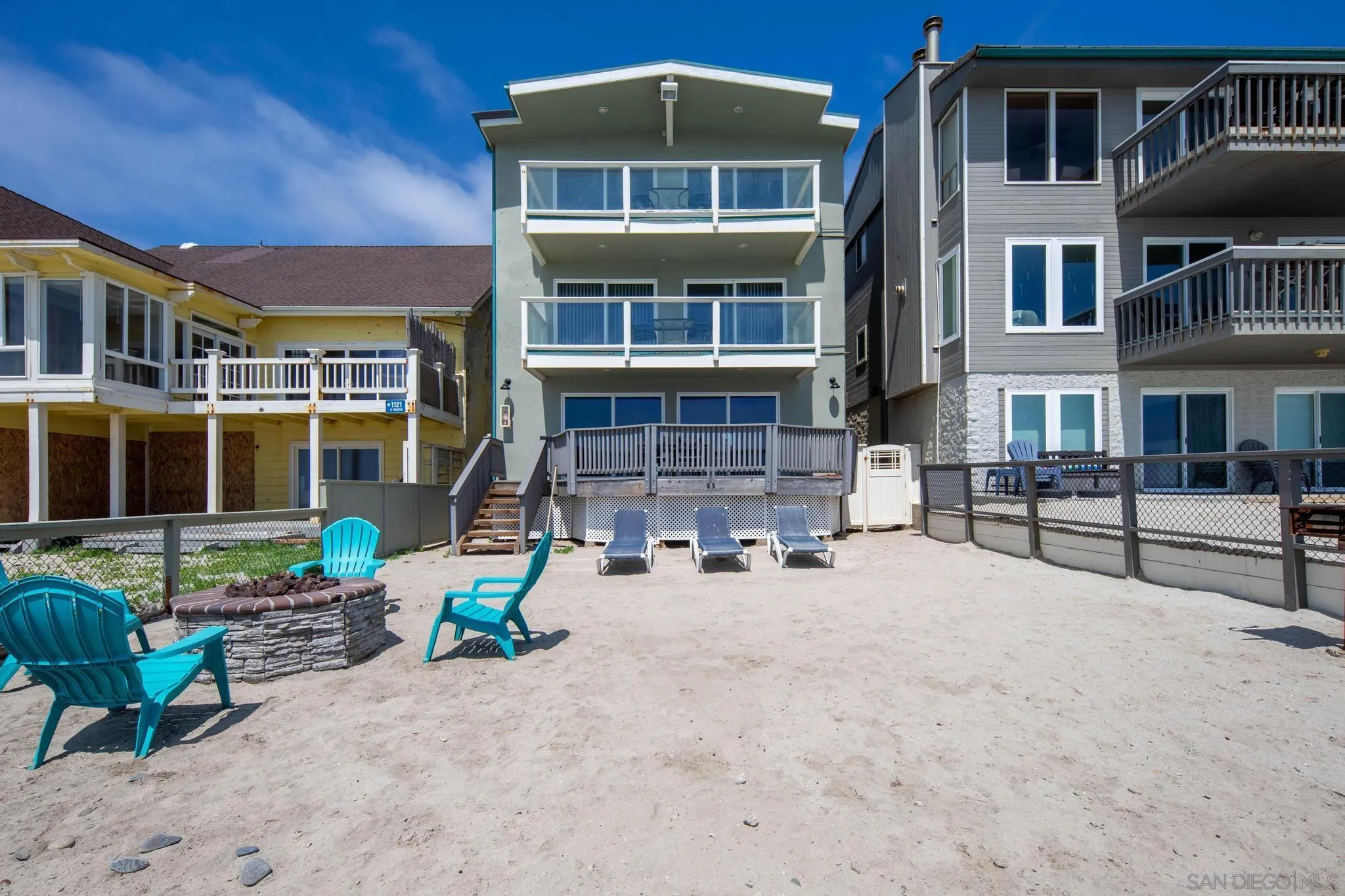 1123-25 S Pacific Street