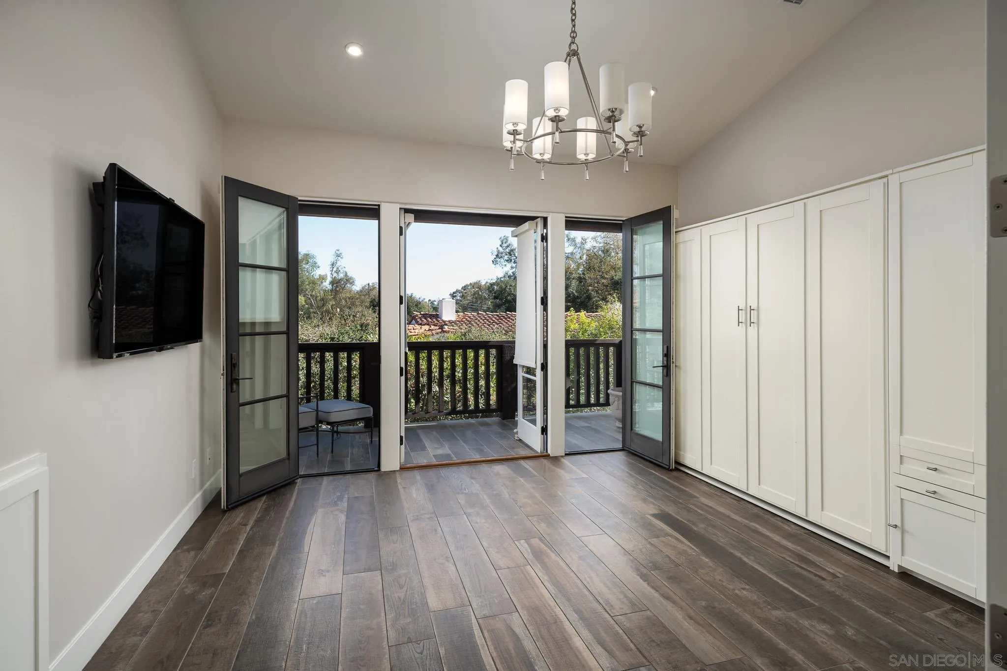 6152 Camino Selva