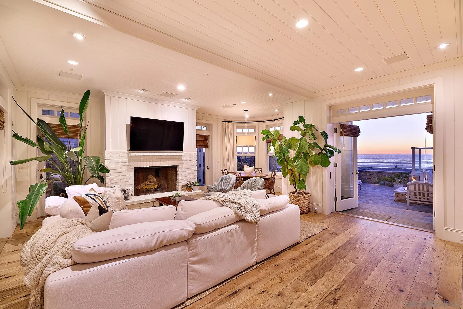2720 Ocean Front