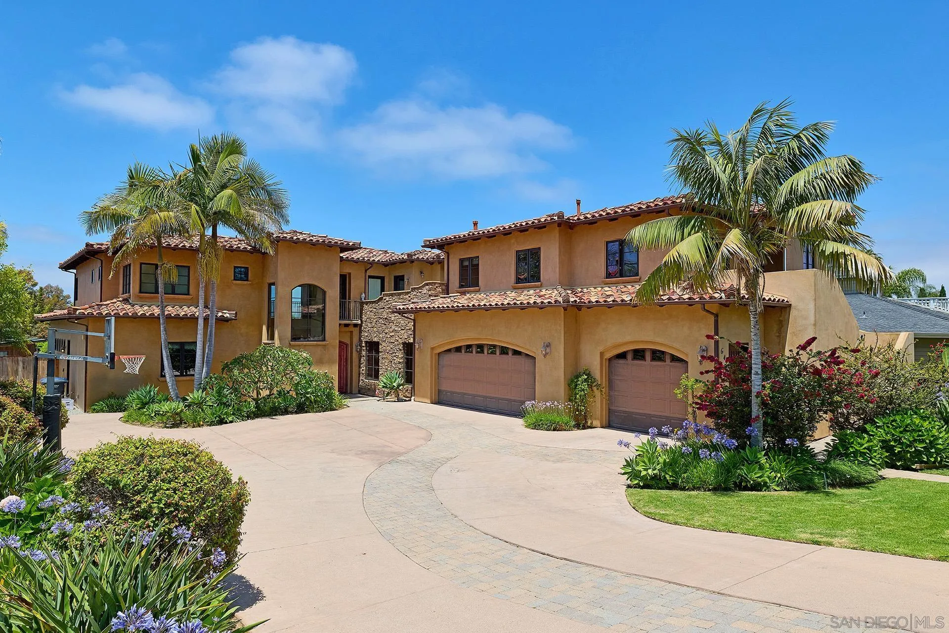 645 N. Rios