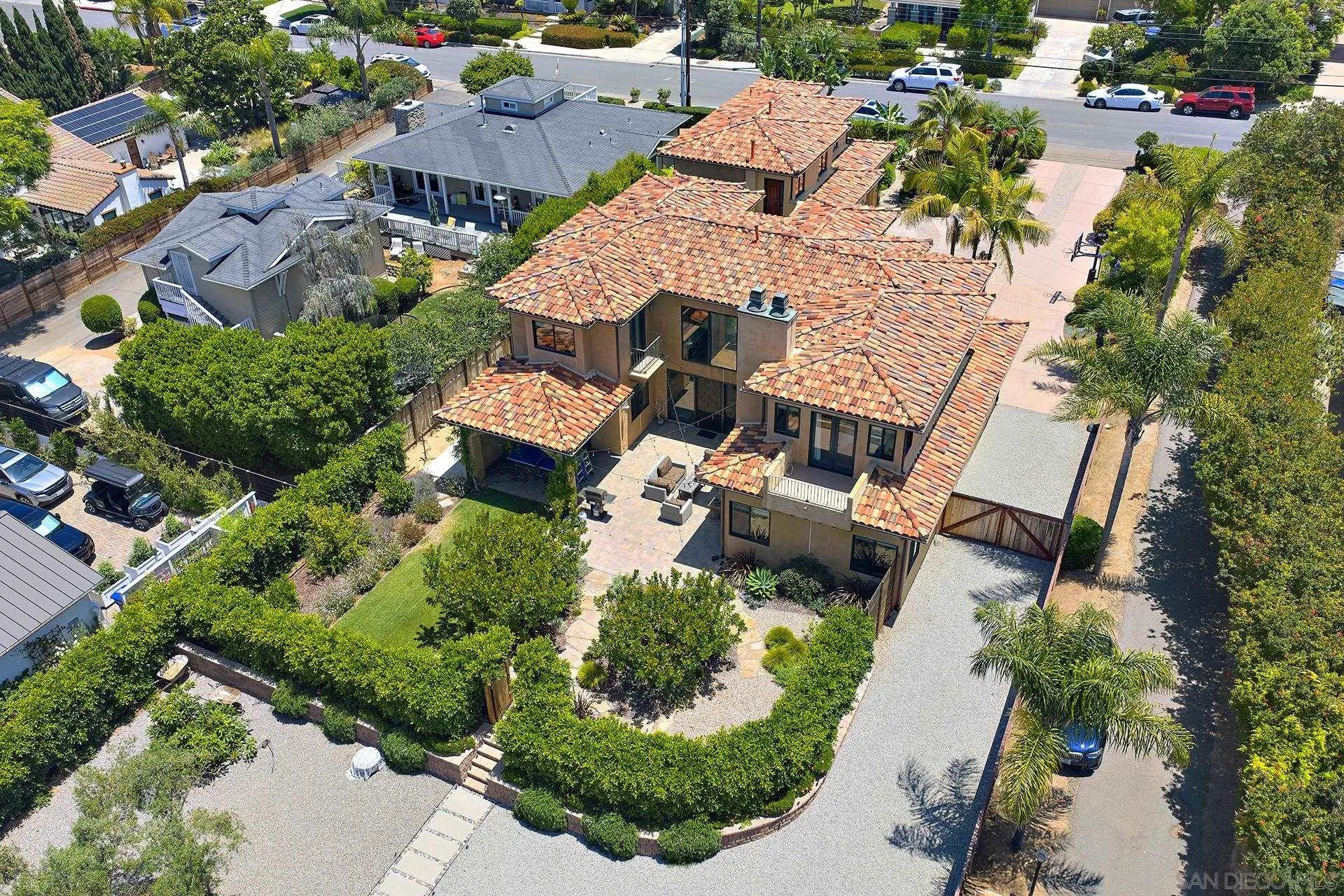 645 N. Rios