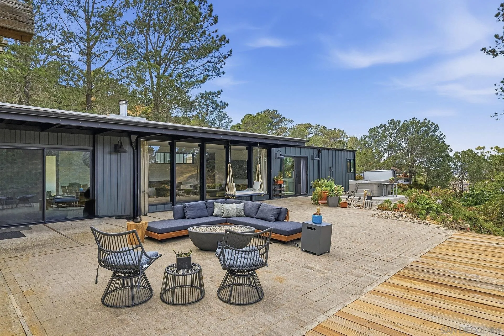 1234 Oribia Road