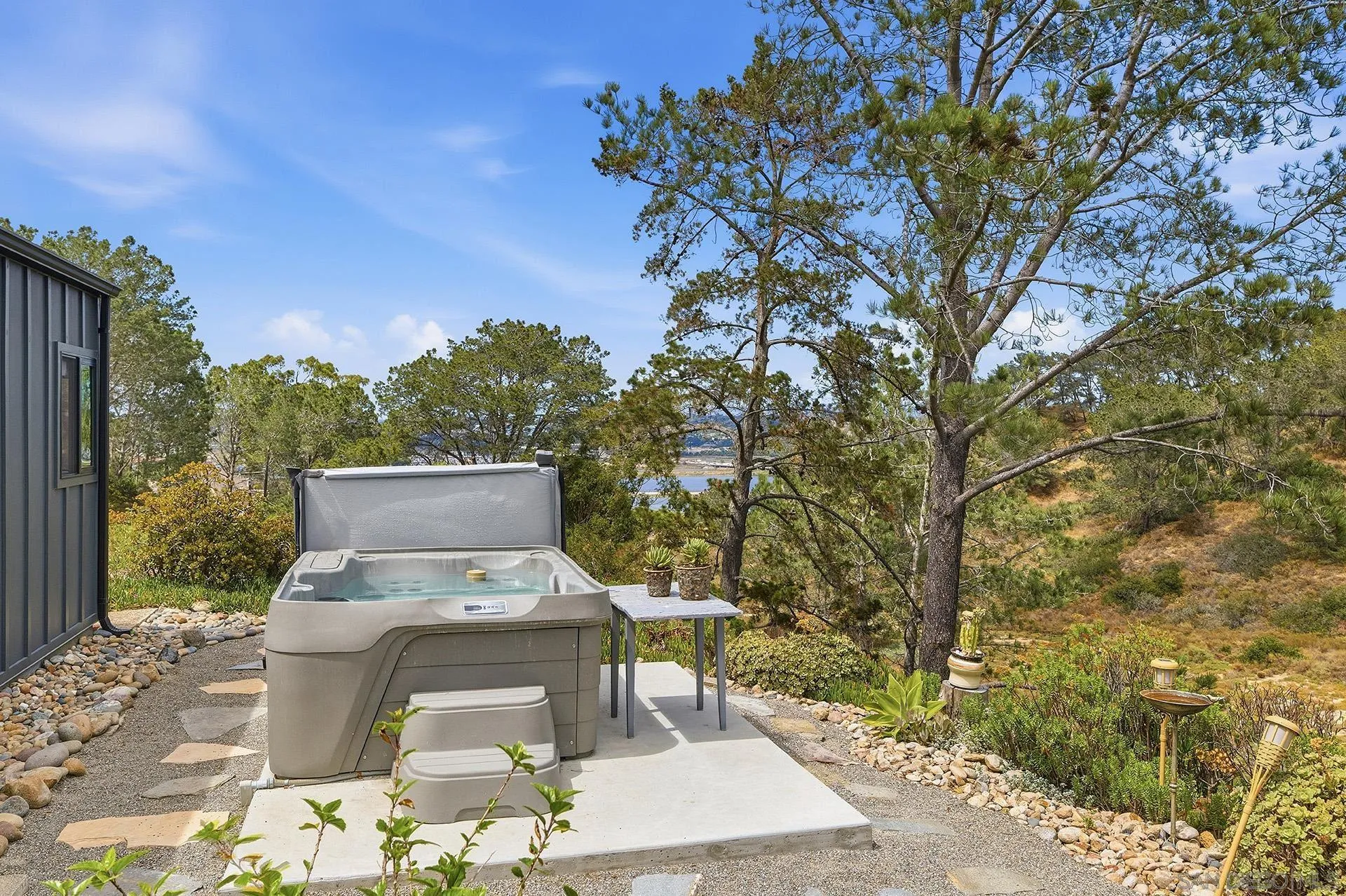 1234 Oribia Road