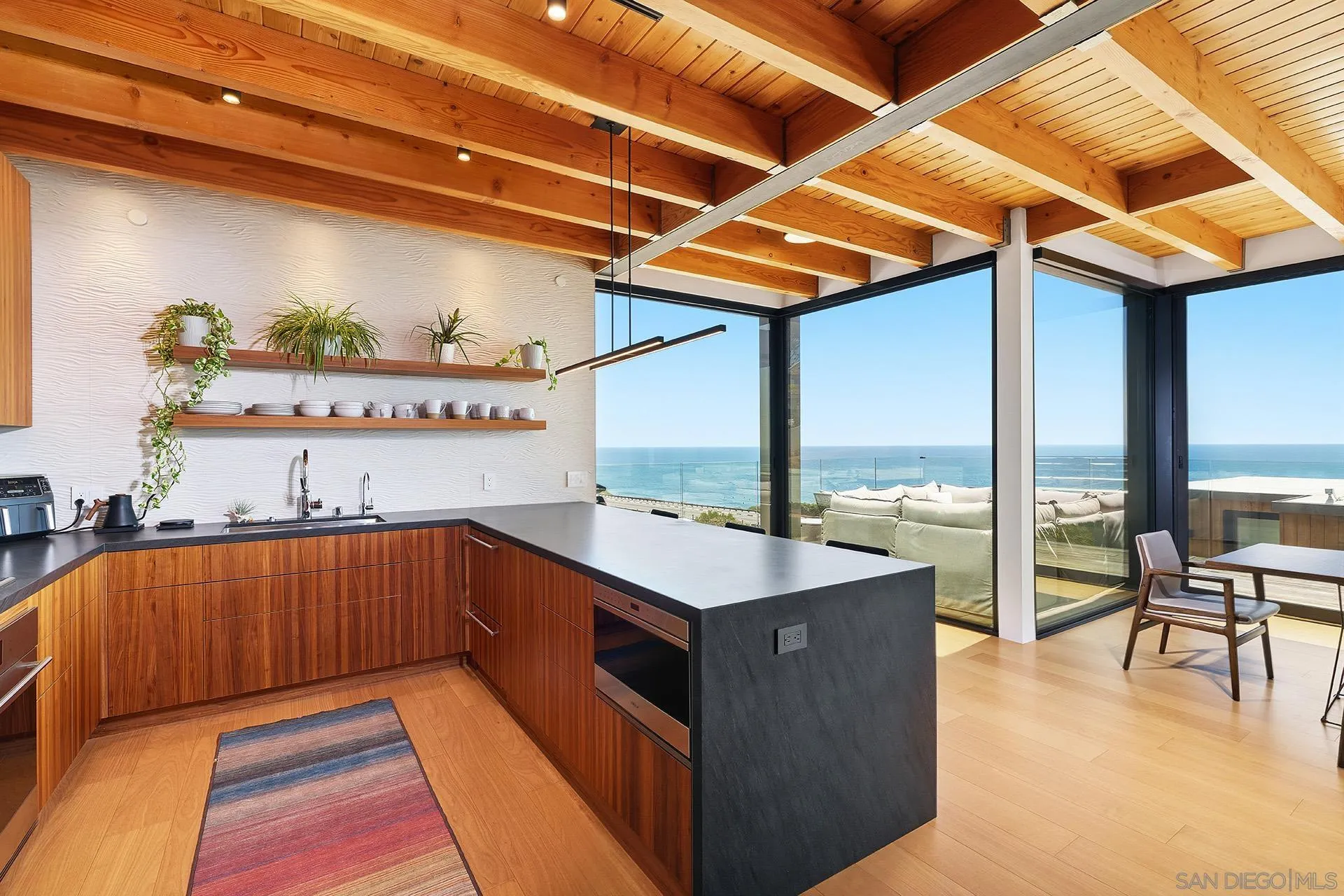 1537 San Elijo