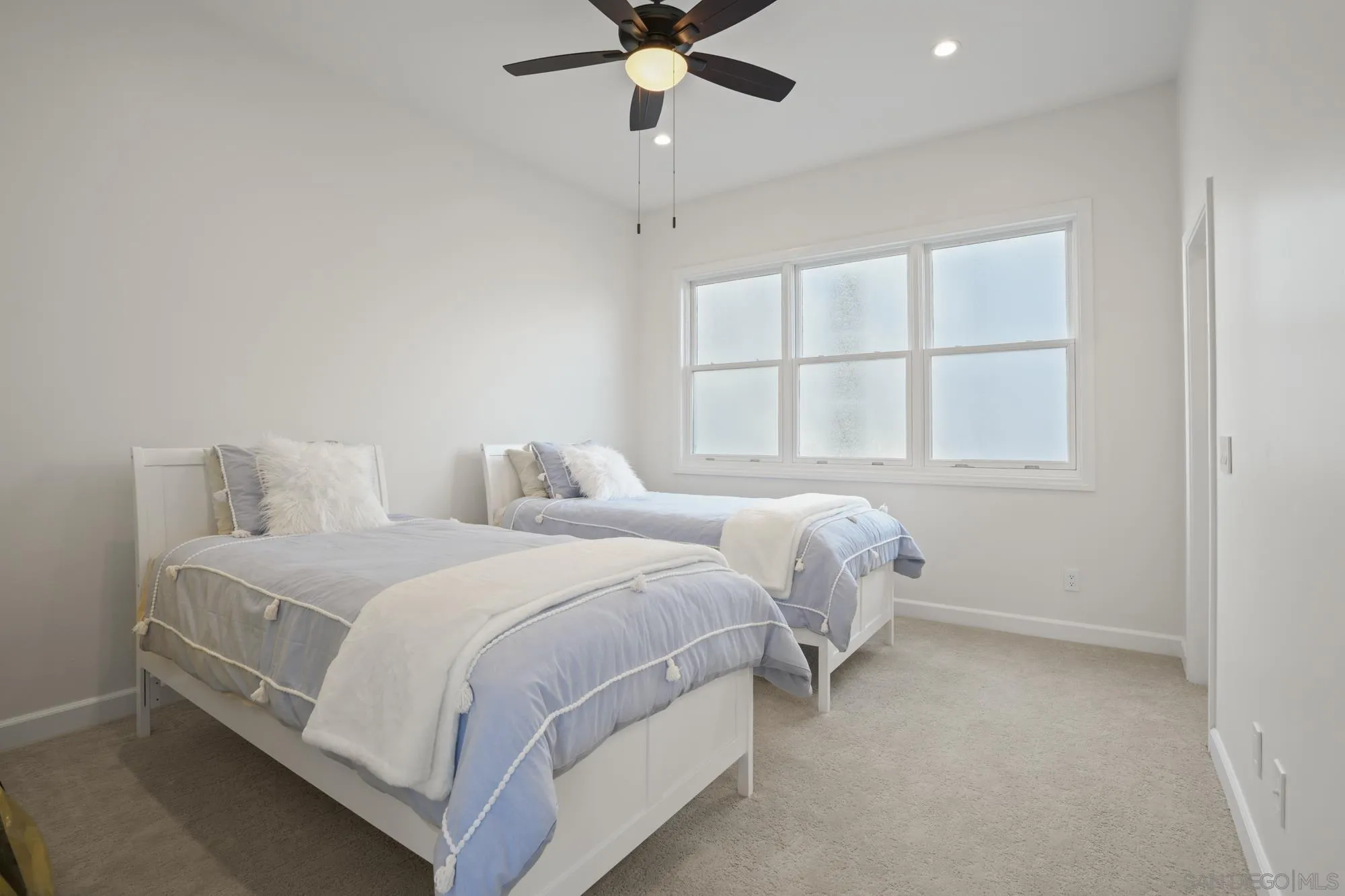 13601 Nogales Drive