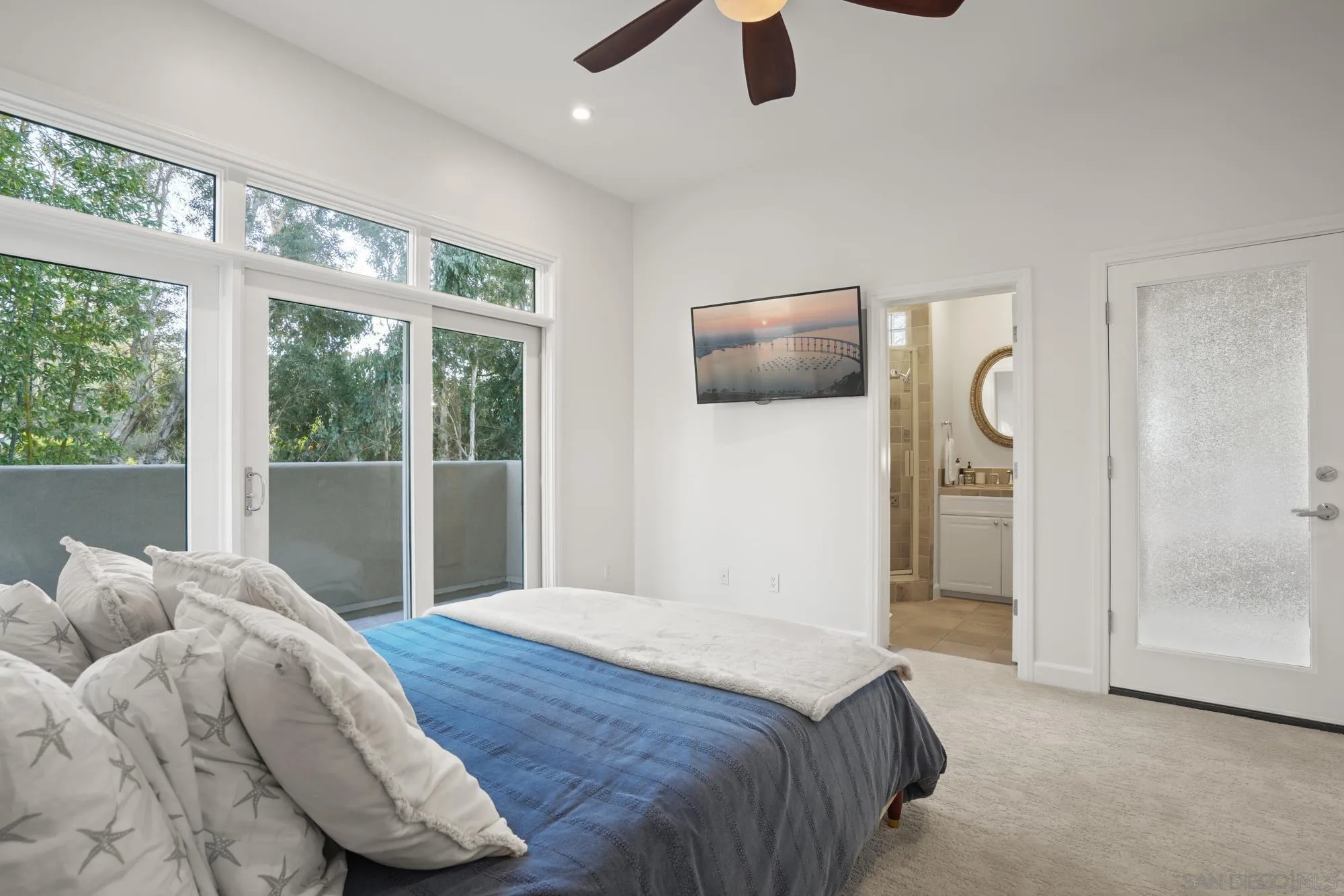 13601 Nogales Drive