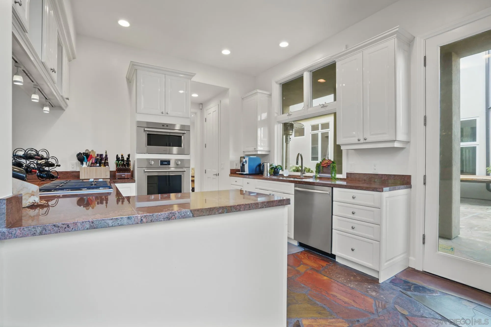 13601 Nogales Drive