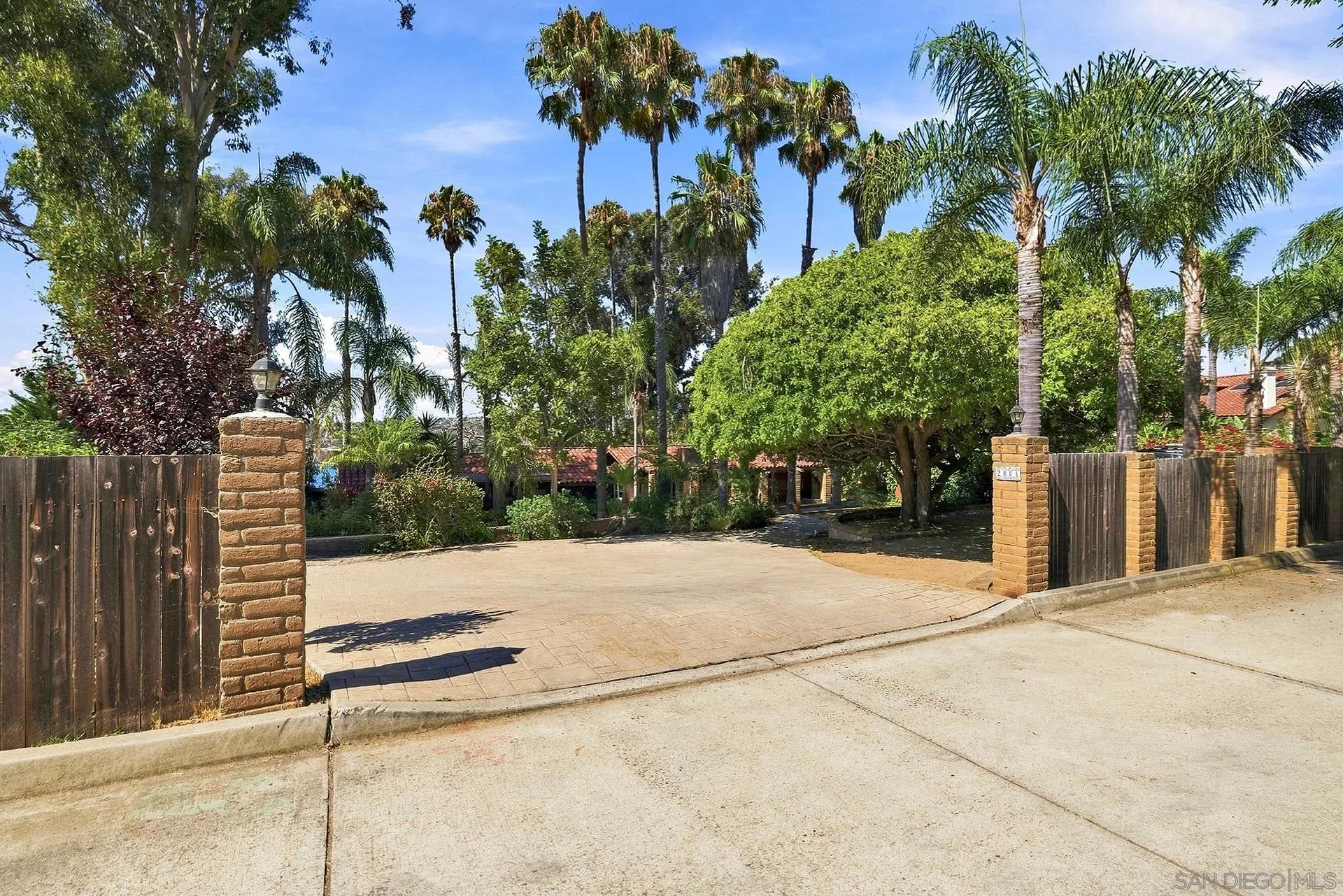 2081 Sheridan