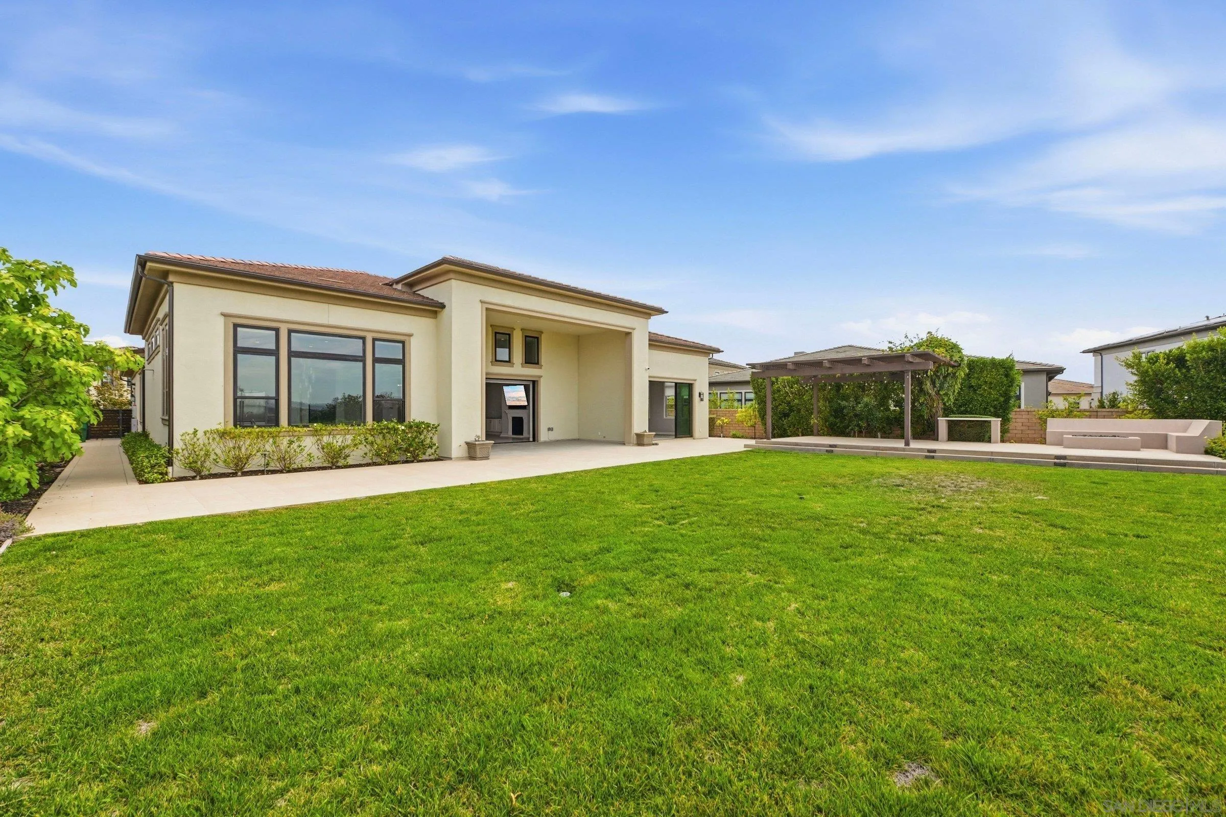 6210 Summit Crest Circle