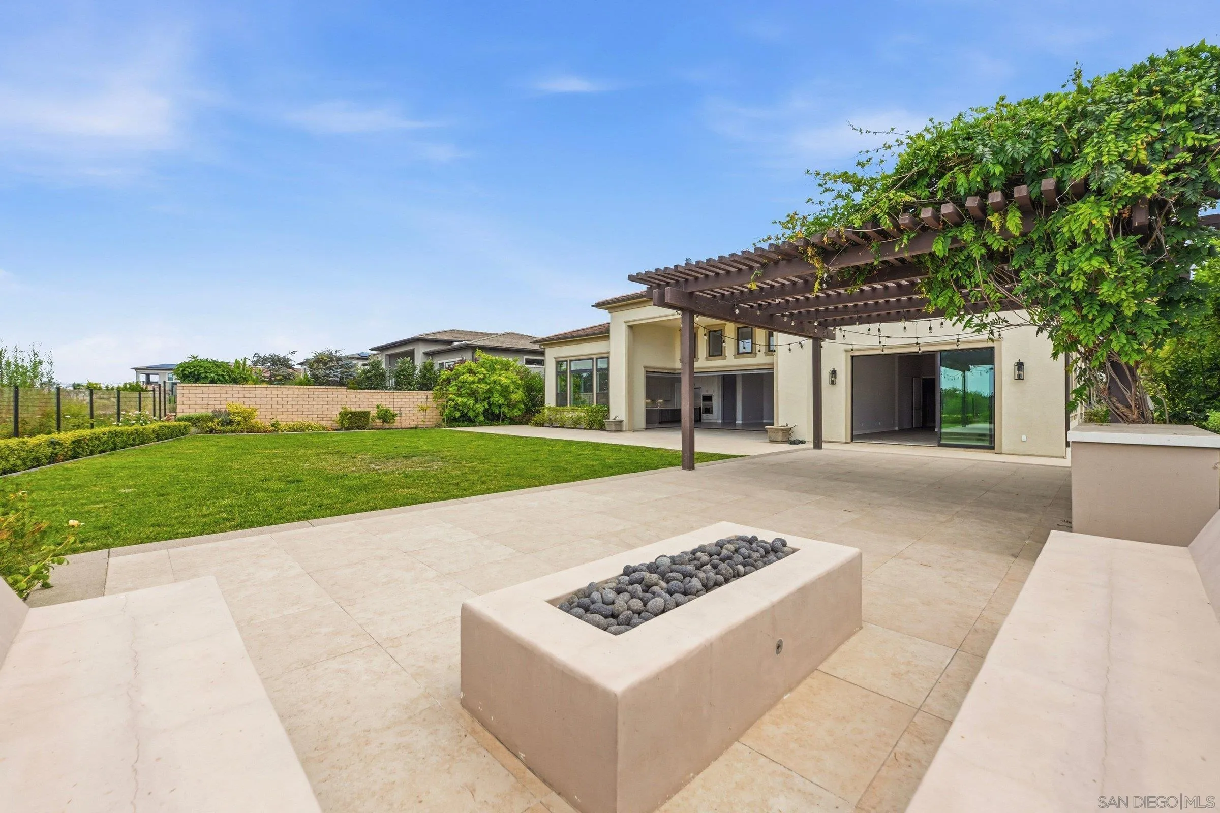 6210 Summit Crest Circle