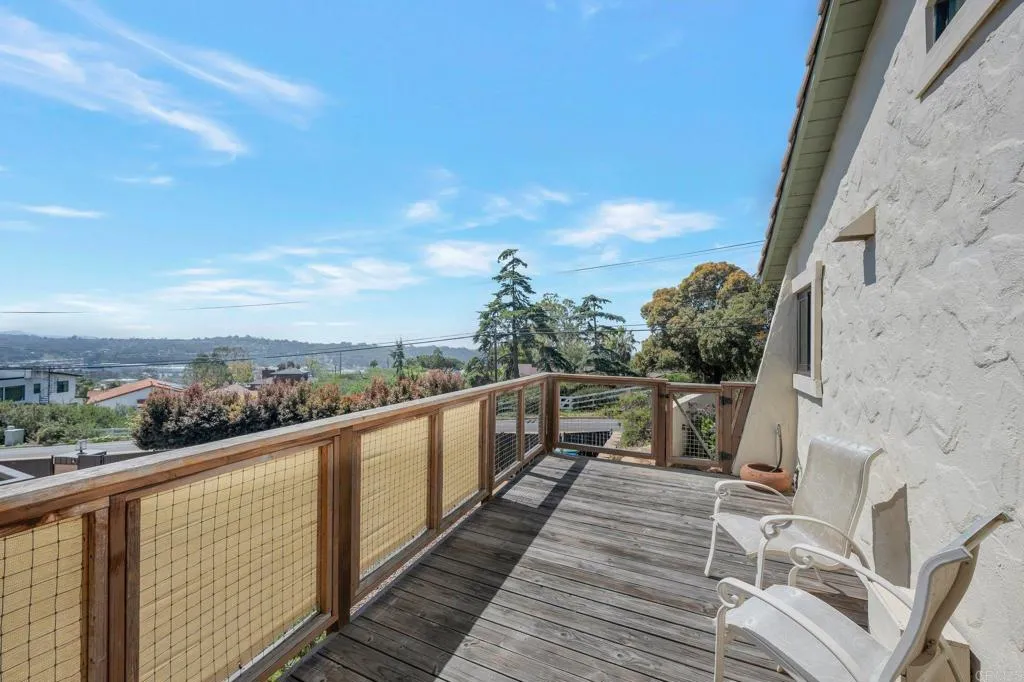 1812 Laurel Road