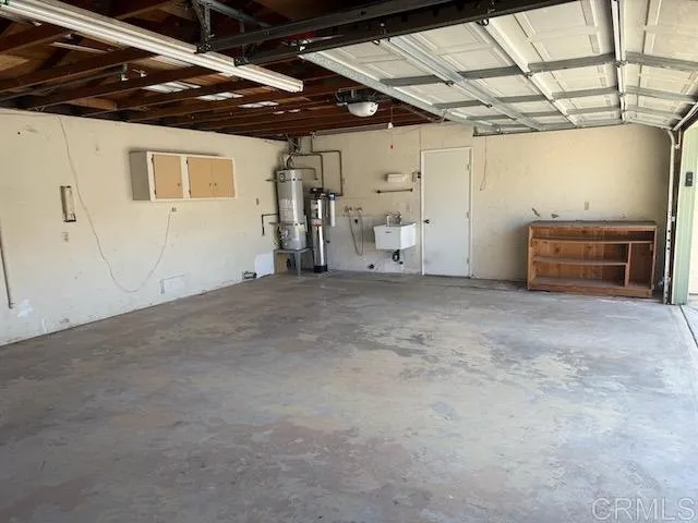 1812 Laurel Road