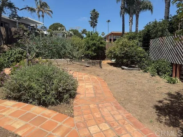 1812 Laurel Road