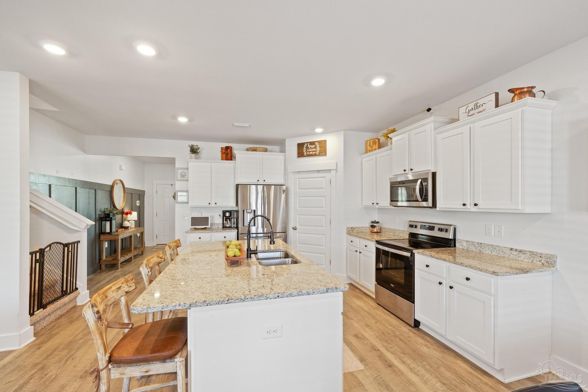 5889 Danbury Blvd