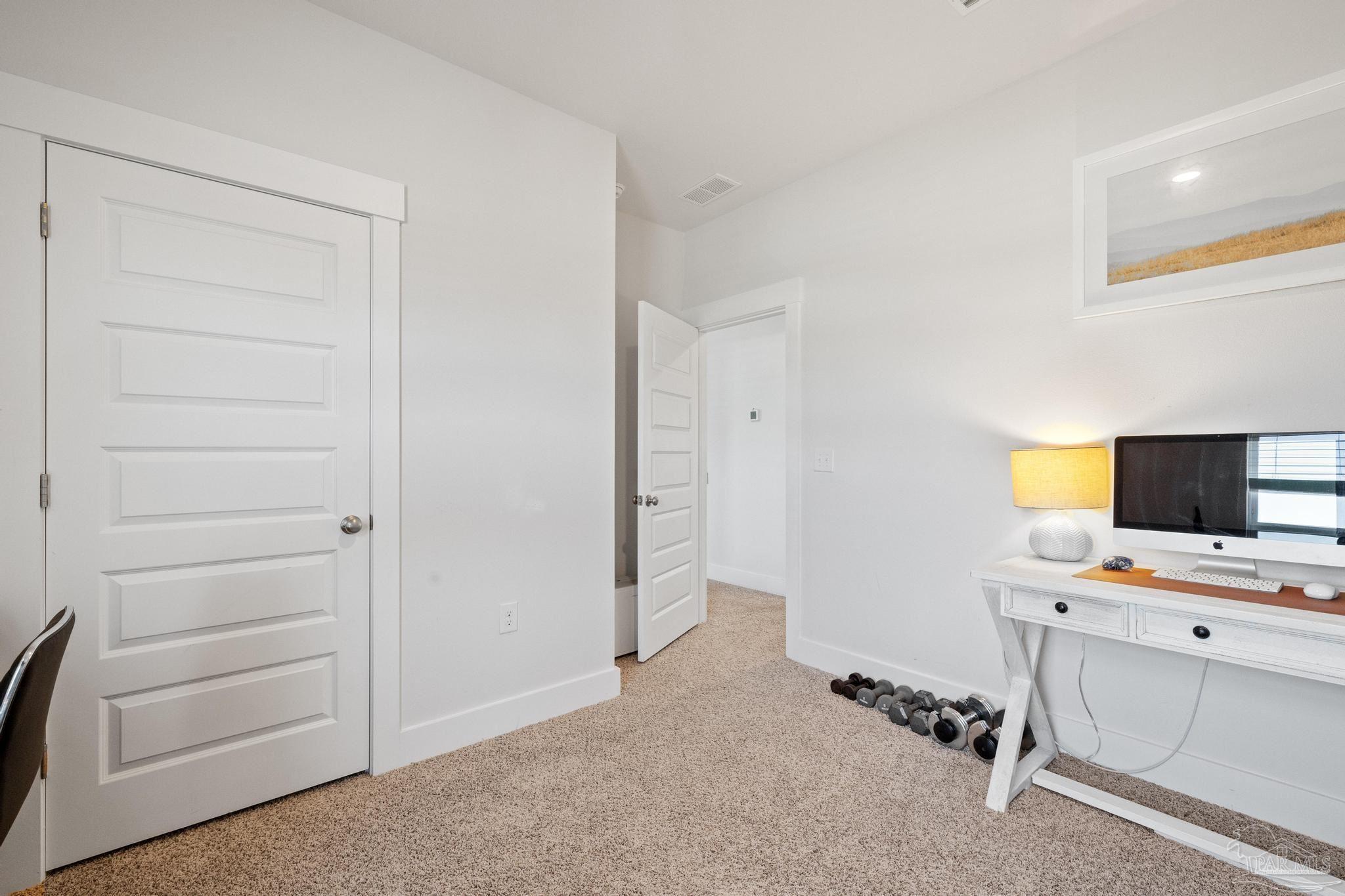 5889 Danbury Blvd