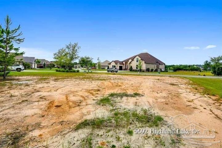5692 Highland Lake Dr