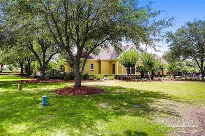5692 Highland Lake Dr