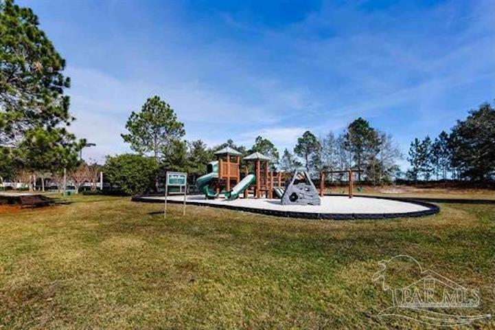 5692 Highland Lake Dr