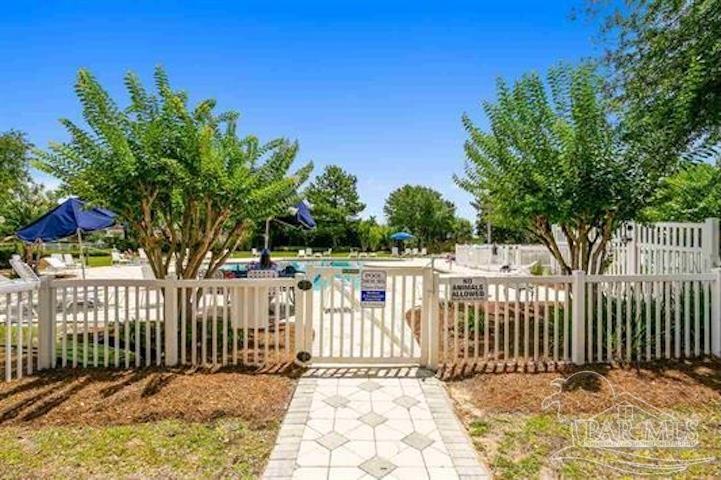 5692 Highland Lake Dr