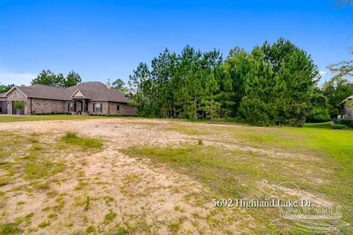 5692 Highland Lake Dr