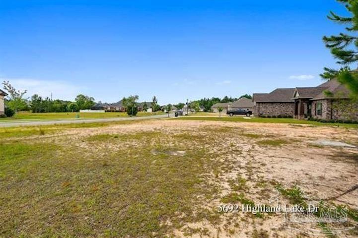 5692 Highland Lake Dr