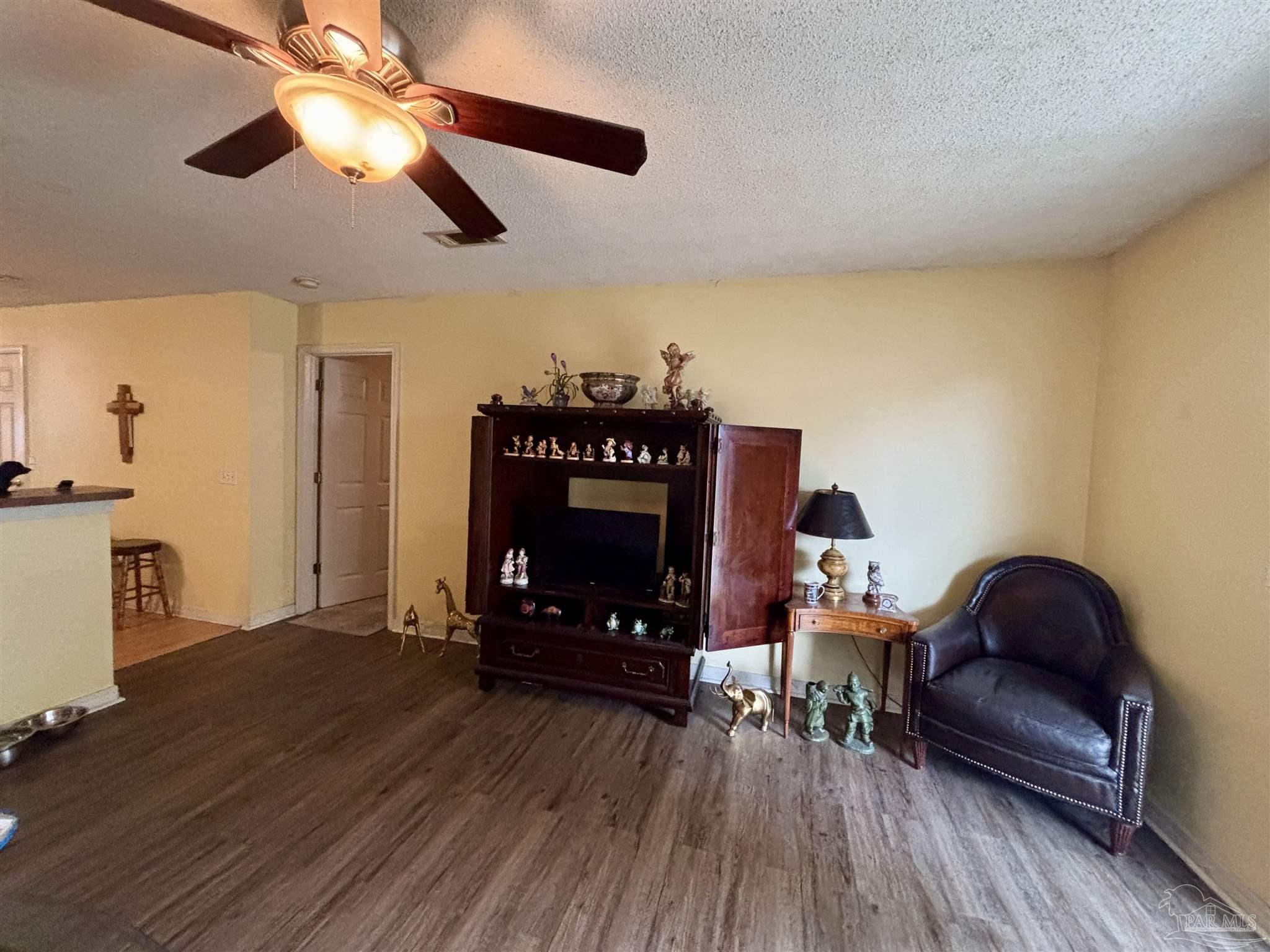 1060 Antigua Cir