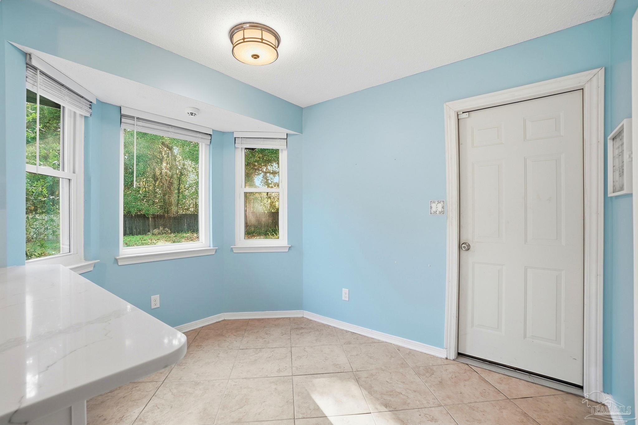 4605 Heatherwood Way