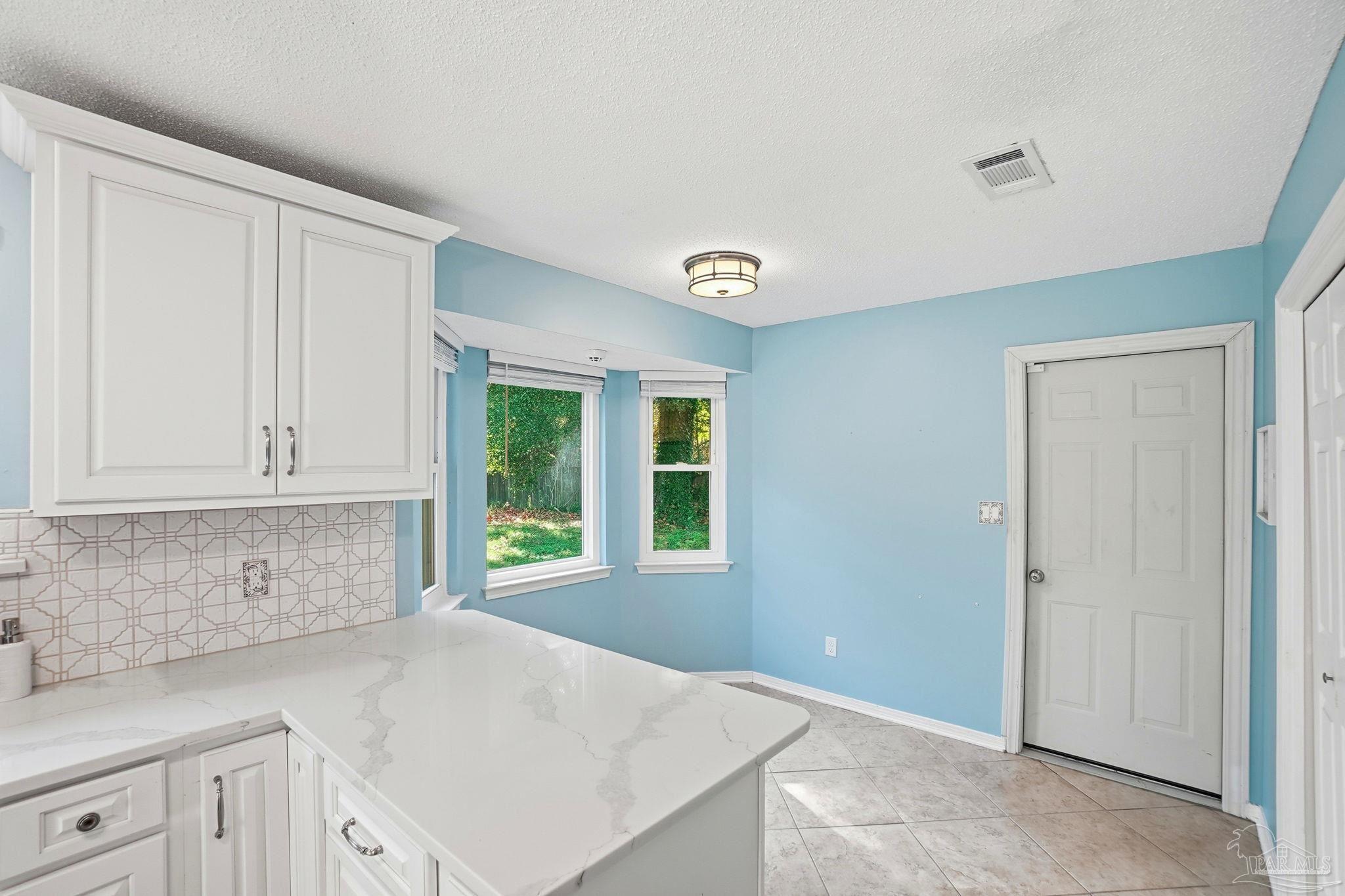 4605 Heatherwood Way