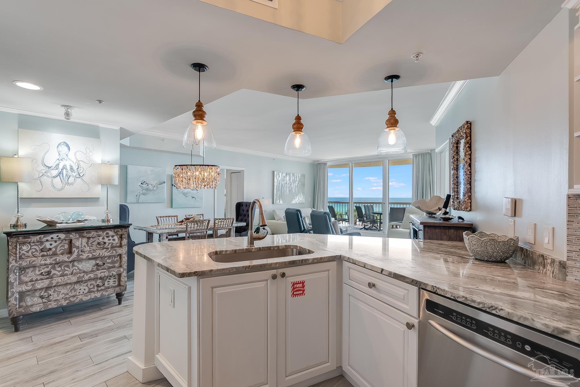 15200 Emerald Coast Pkwy # 407