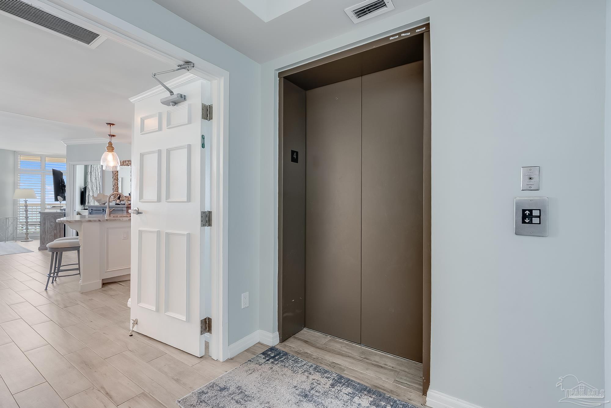 15200 Emerald Coast Pkwy # 407