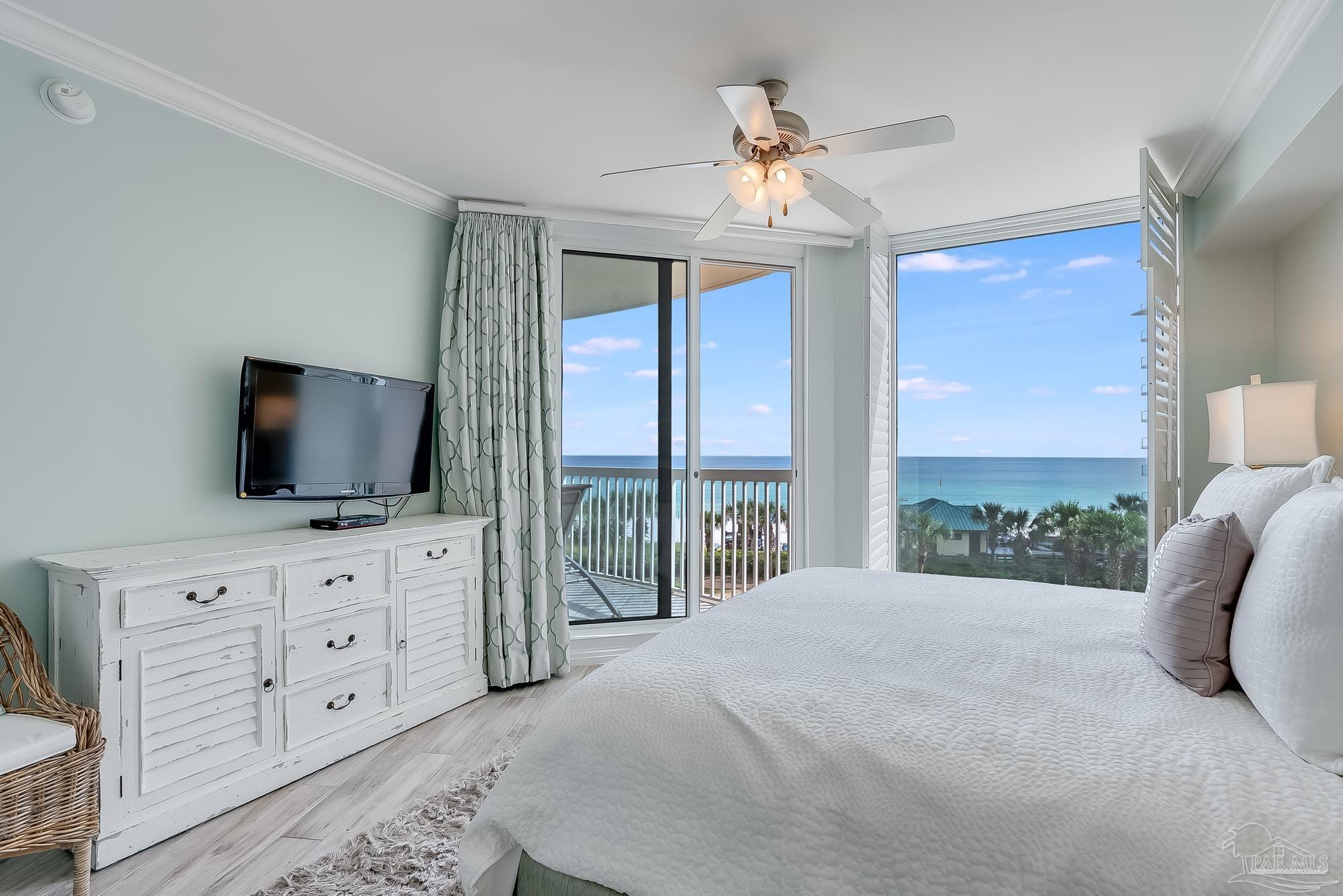 15200 Emerald Coast Pkwy # 407