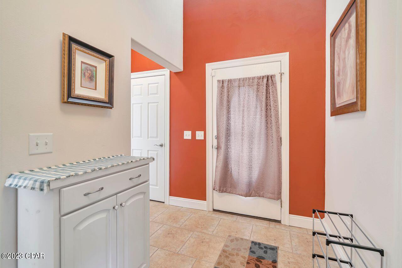 6646 Harbour Boulevard