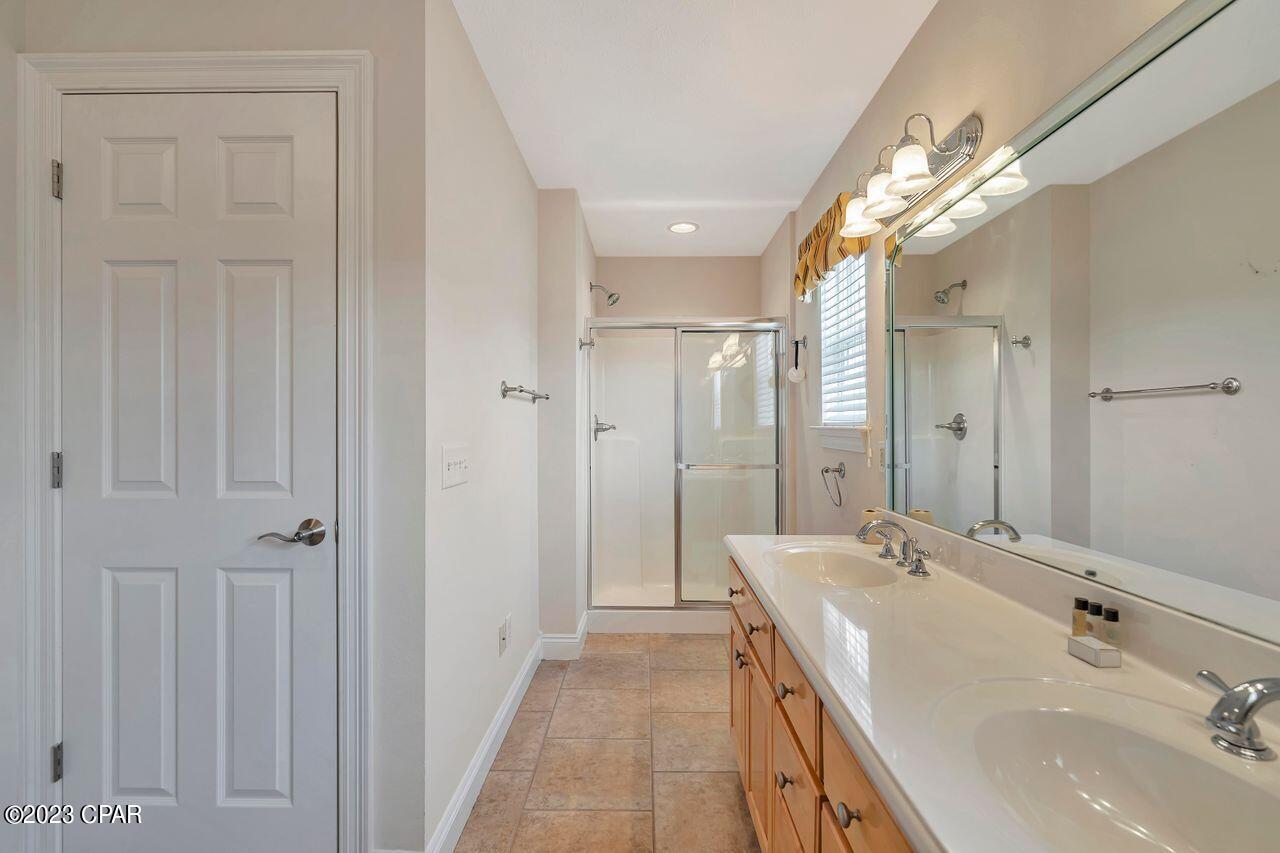 6646 Harbour Boulevard