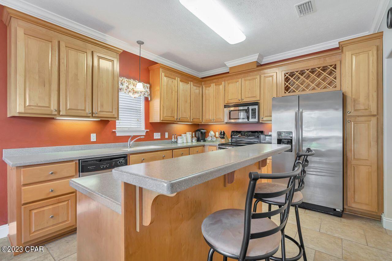 6646 Harbour Boulevard