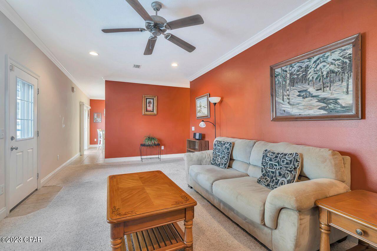 6646 Harbour Boulevard