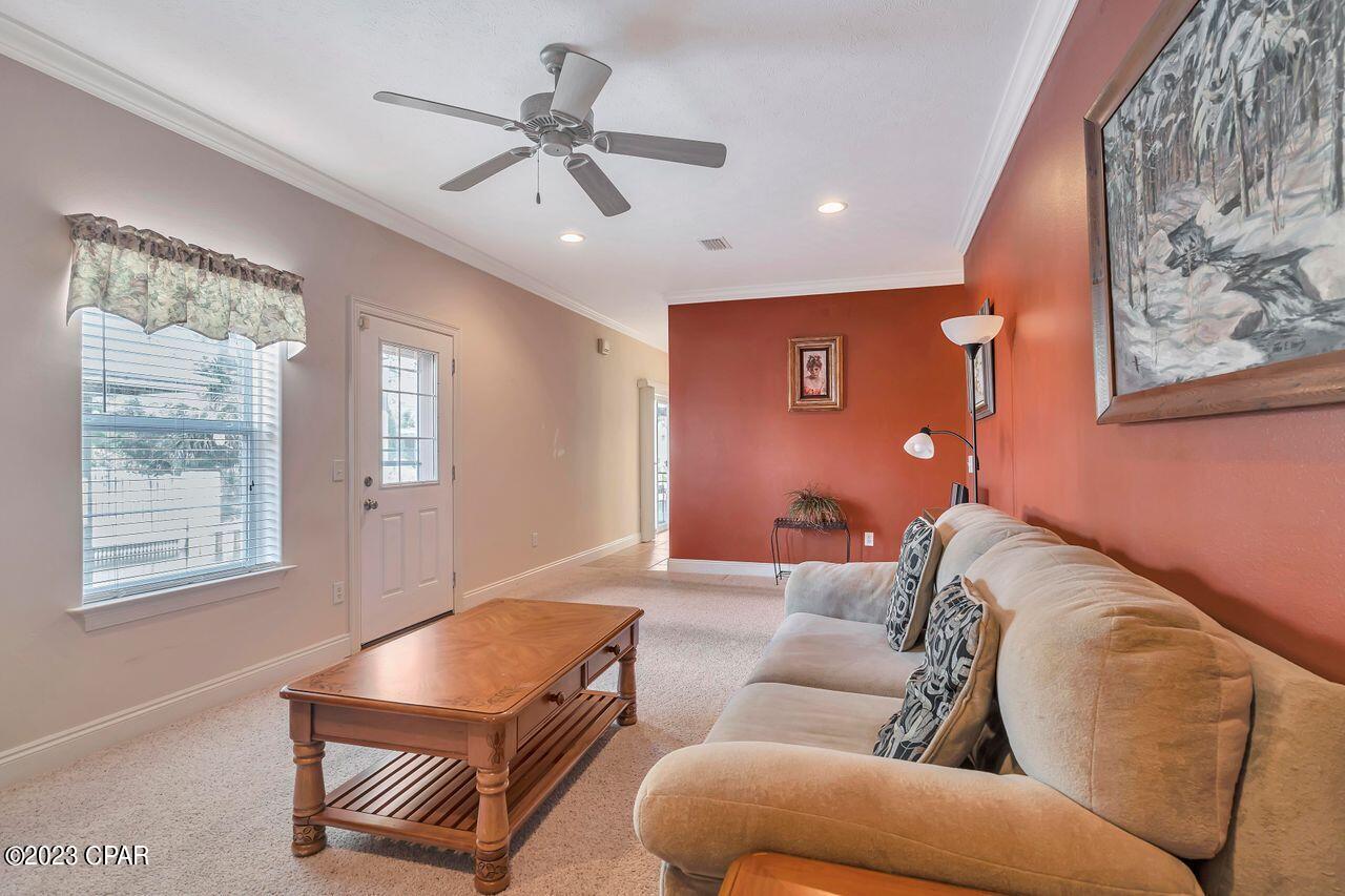 6646 Harbour Boulevard