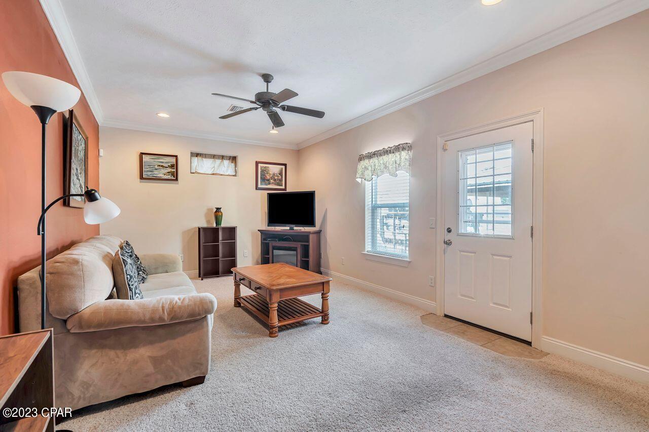 6646 Harbour Boulevard