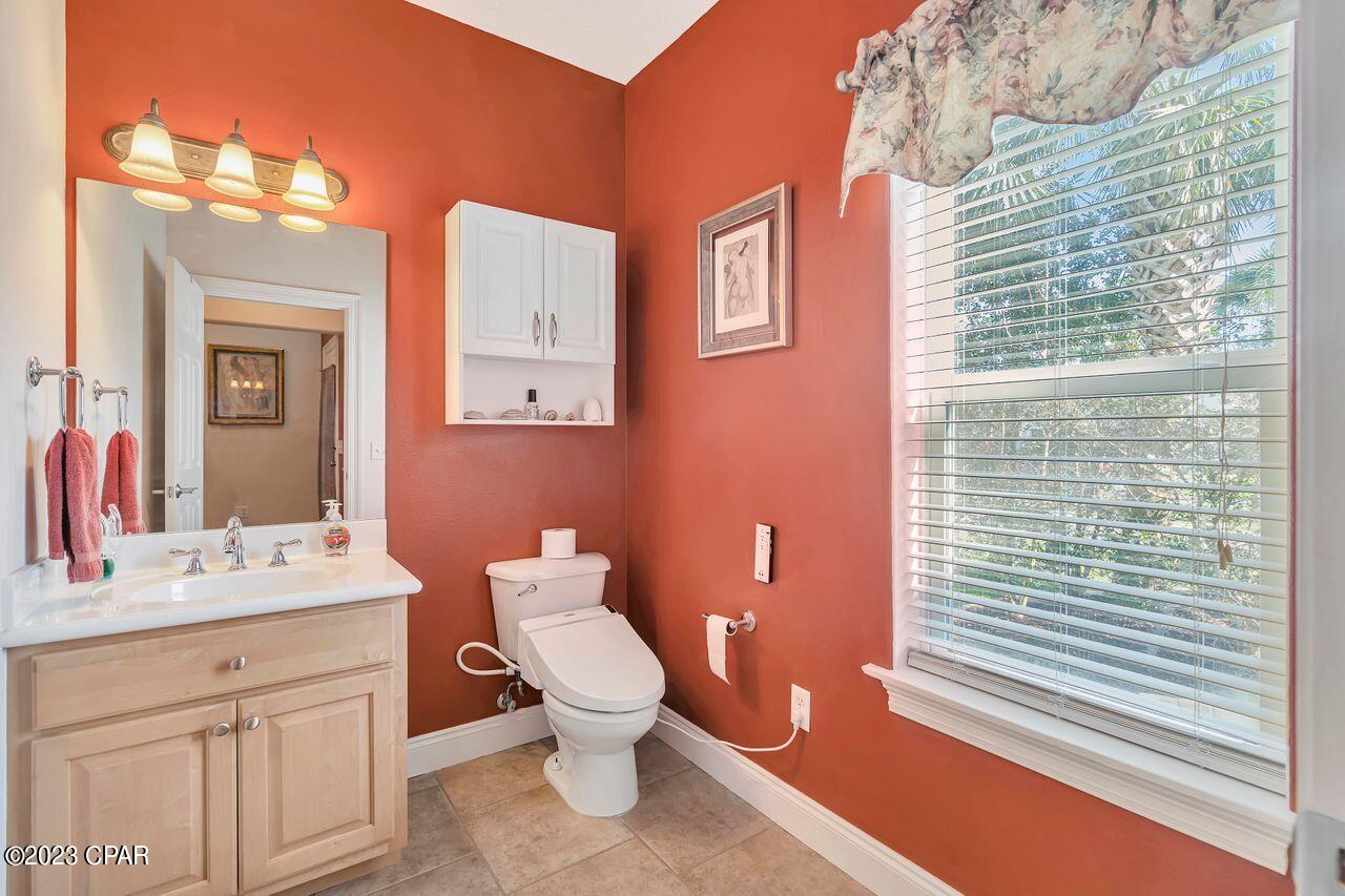 6646 Harbour Boulevard