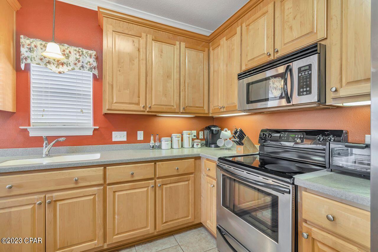 6646 Harbour Boulevard